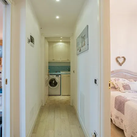 Guesthost - Romantic In Near Bellagio Apartman