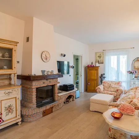 Διαμέρισμα Guesthost - Romantic In Near Bellagio *
